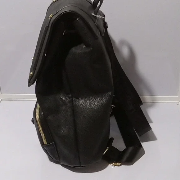 Calvin Klein Hudson Bubble Lamb Flap Backpack - Picture 5 of 10